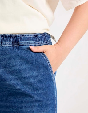 Jeans relaxed amplio cintura media alta Weekend Plus para mujer