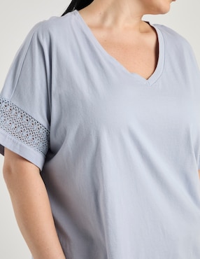 Blusa manga al codo Weekend Plus cuello V para mujer