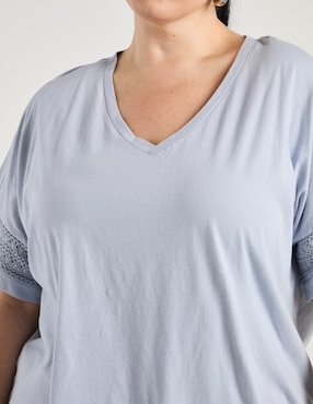 Blusa manga al codo Weekend Plus cuello V para mujer