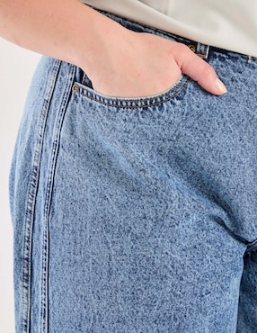 Jeans Amplio Weekend Plus corte cintura para mujer