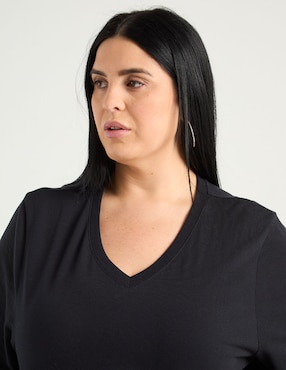 Playera manga corta Weekend Plus cuello V para mujer