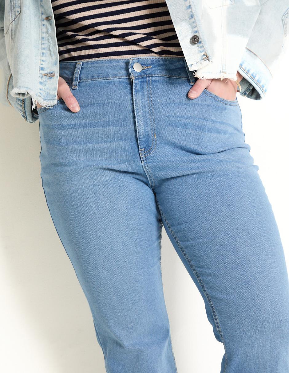 Jeans flare para mujer 4