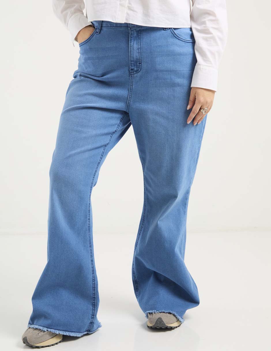 Jeans relaxed acampanado para mujer