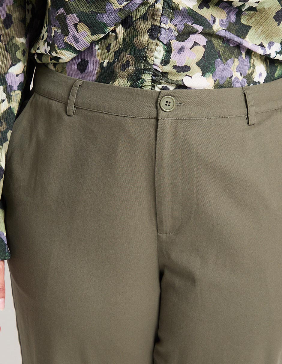 Pantalón capri straight para mujer 4