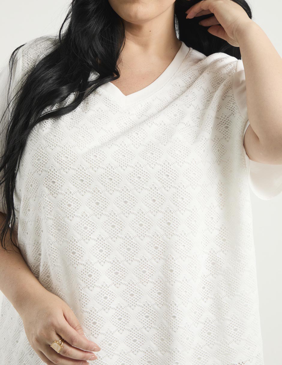 Playera manga al codo cuello V para mujer 4