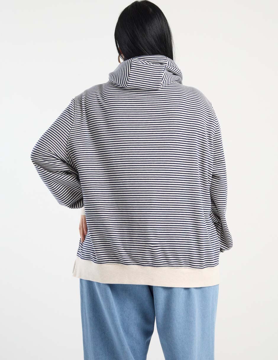 Sudadera con capucha y bolsa para mujer 2