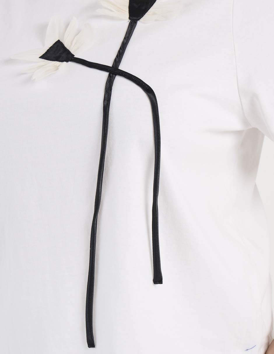 Blusa manga corta cuello redondo para mujer 5