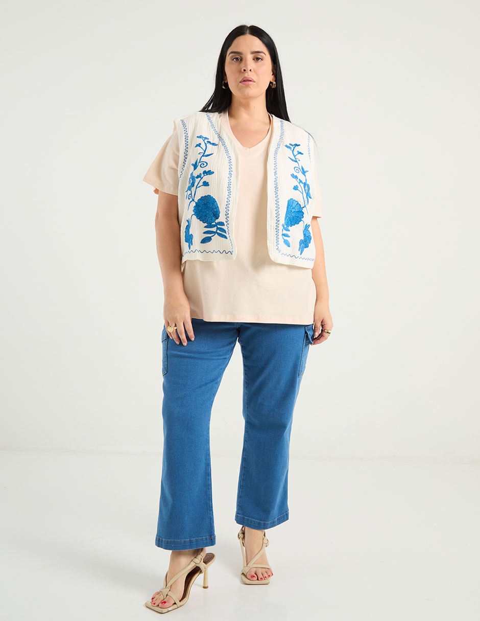 Playera manga corta Weekend Plus cuello V para mujer